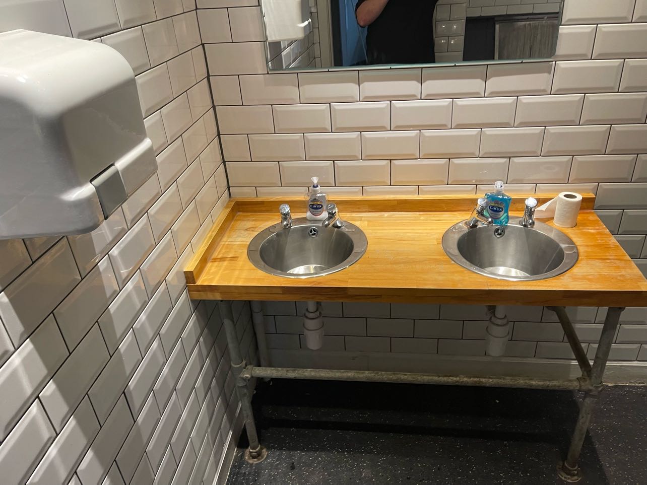 The Bridge Inn facilities